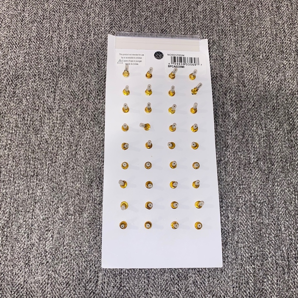 BP Earring Set - Picture 2 of 2